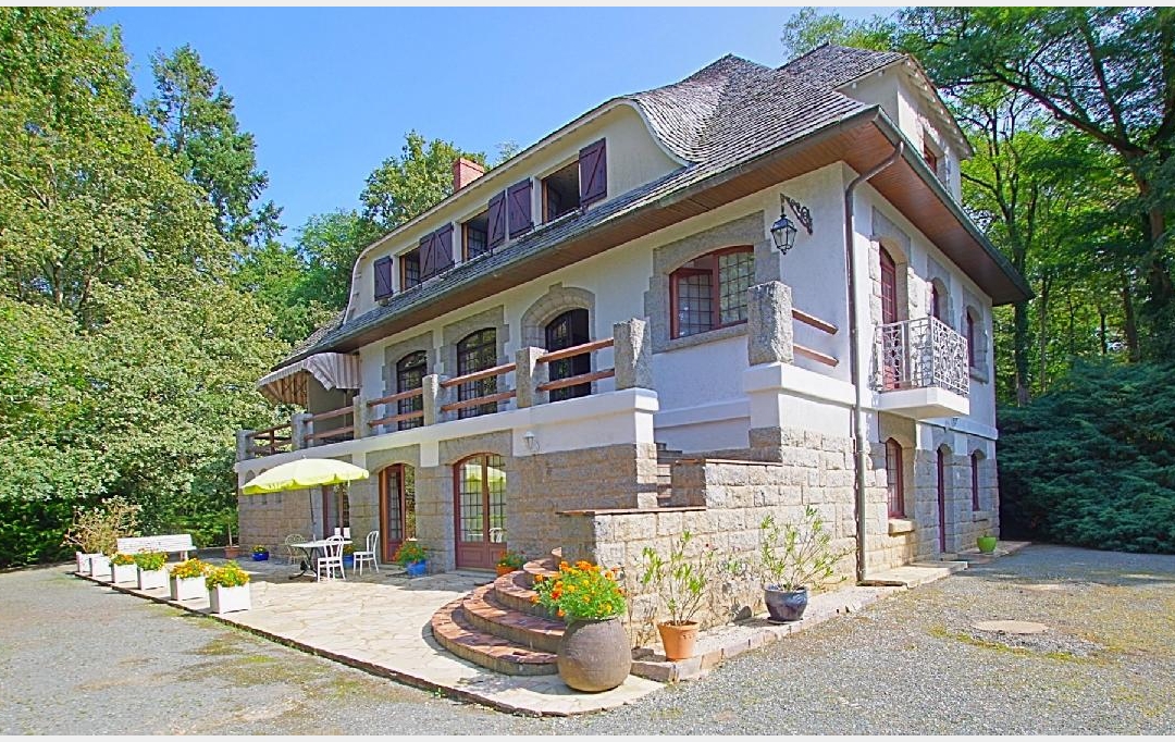 Cote & Sables Immobilier : Maison / Villa | LA ROCHE-SUR-YON (85000) | 315 m2 | 549 900 € 