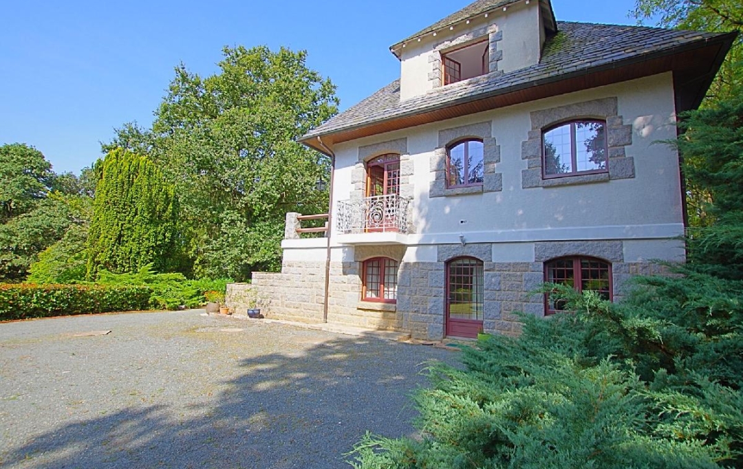 Cote & Sables Immobilier : Maison / Villa | LA ROCHE-SUR-YON (85000) | 315 m2 | 549 900 € 