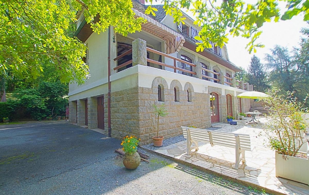 Cote & Sables Immobilier : Maison / Villa | LA ROCHE-SUR-YON (85000) | 315 m2 | 549 900 € 