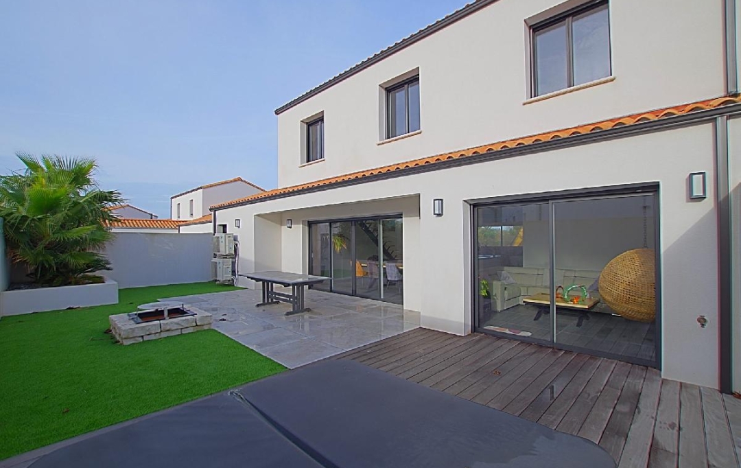 Cote & Sables Immobilier : Maison / Villa | LES SABLES-D'OLONNE (85340) | 158 m2 | 669 900 € 