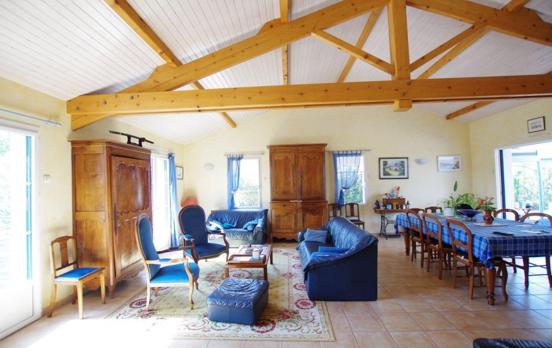 Cote & Sables Immobilier : Maison / Villa | TALMONT-SAINT-HILAIRE (85440) | 164 m2 | 599 000 € 