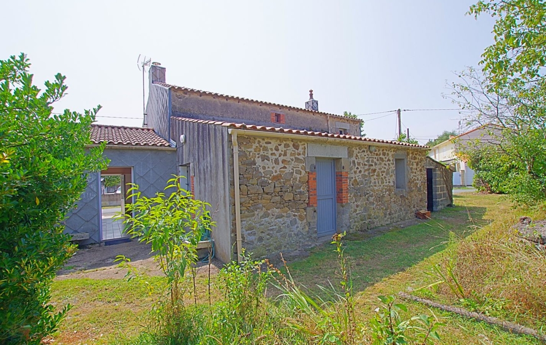 Cote & Sables Immobilier : House | LA ROCHE-SUR-YON (85000) | 160 m2 | 259 900 € 